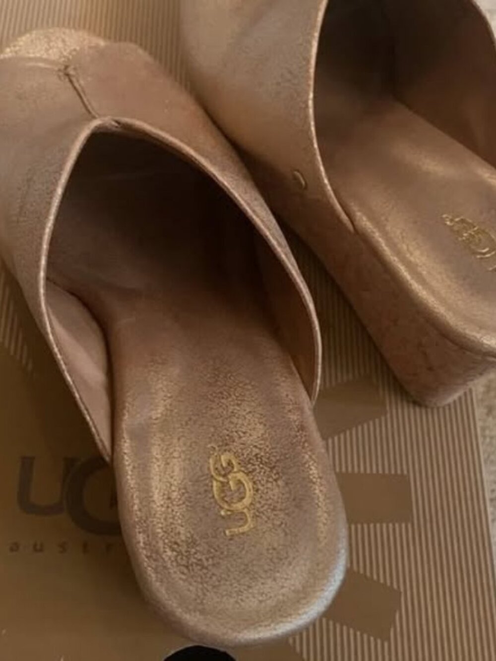 UGG W Dominique Sandals